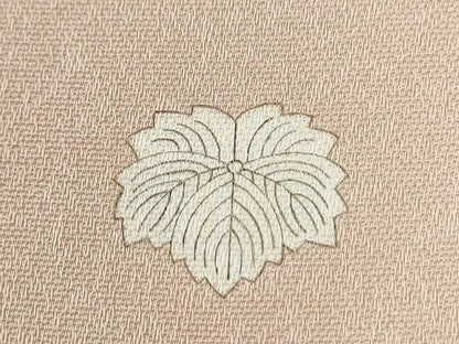 平和屋着物●創業460年・千總　色留袖　駒刺繍　地紙松竹梅風景花文　金彩　正絹　逸品　CABG1170yc
