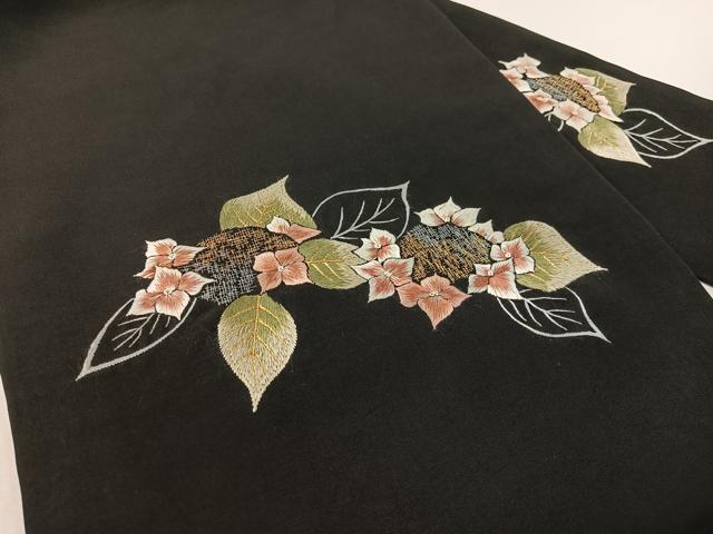 平和屋着物●塩瀬　九寸名古屋帯　総刺繍　草花文　黒地　金糸　正絹　逸品　CABG1601vp