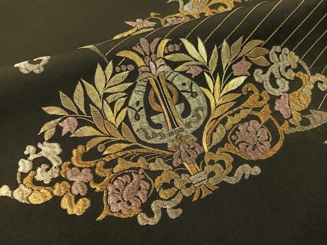 平和屋着物●塩瀬　九寸名古屋帯　総刺繍　鳳凰更紗吉祥文　黒地　金糸　正絹　逸品　CABG1640vp