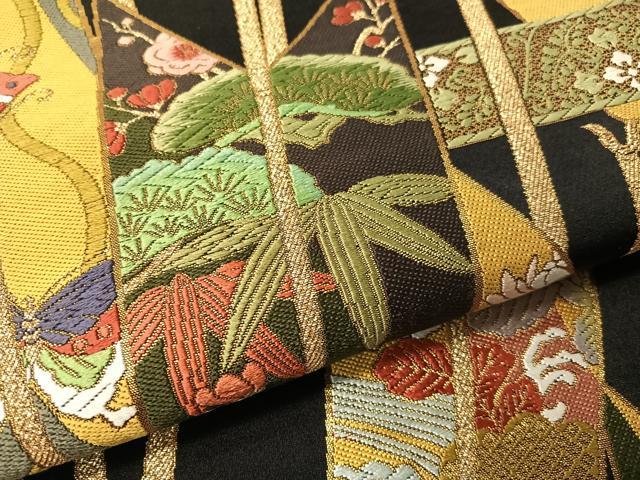 平和屋着物●六通柄袋帯　唐織　華蝶典麗文　黒地　金糸　正絹　逸品　CABG1922vp