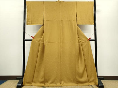 平和屋着物●上質な色無地　舞花地紋　黄土色　正絹　逸品　未使用　CABG2111ze