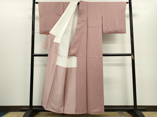 平和屋着物●上質な色無地　紋意匠　石竹色　正絹　逸品　未使用　CABG2112ze