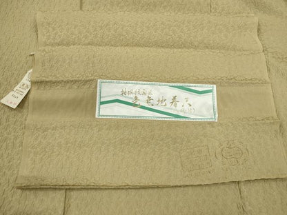 平和屋着物●上質な色無地　紋意匠　白橡色　反端付き　正絹　逸品　CABG2128ze