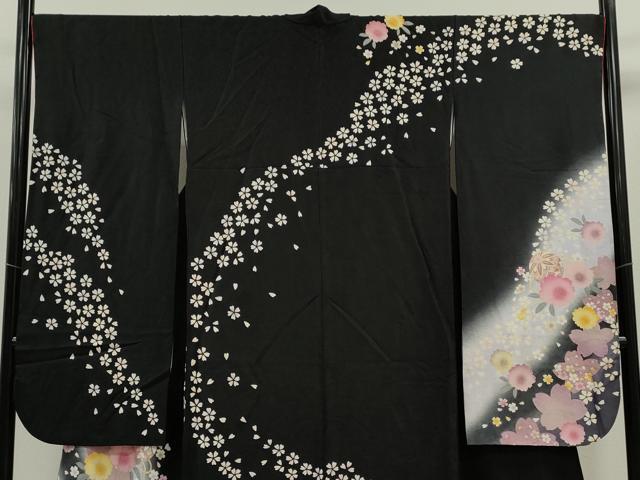 平和屋着物●豪華振袖　駒刺繍　鞠舞花文　暈し染め　黒地　金彩　やまと謹製　正絹　逸品　CABG2141ze