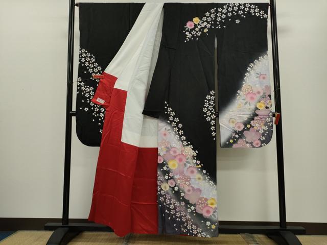 平和屋着物●豪華振袖　駒刺繍　鞠舞花文　暈し染め　黒地　金彩　やまと謹製　正絹　逸品　CABG2141ze