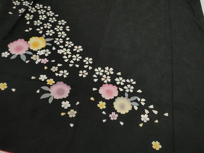 平和屋着物●豪華振袖　駒刺繍　鞠舞花文　暈し染め　黒地　金彩　やまと謹製　正絹　逸品　CABG2141ze
