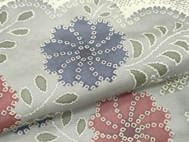 平和屋着物●本場大島紬　白大島　9マルキ　雲取り草花文　正絹　逸品　CABG2143ze
