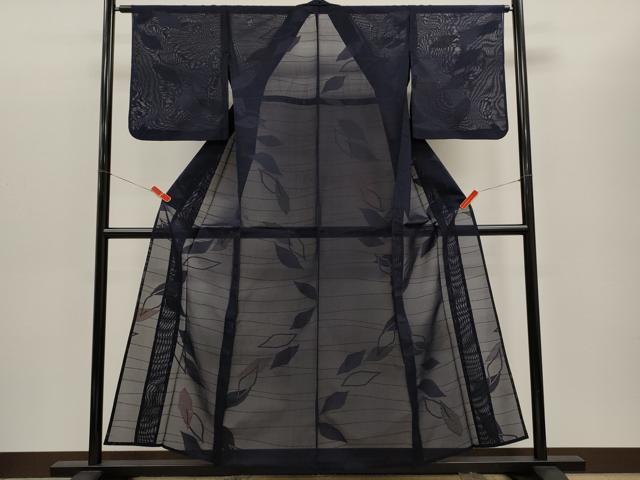平和屋着物＊夏物　小紋　紗　舞葉文　銀糸　正絹　逸品　CABG2229ze