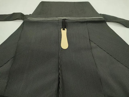 平和屋着物＊夏物　男性　馬乗り袴　縦絽　縞　正絹　逸品　CABG2359ze