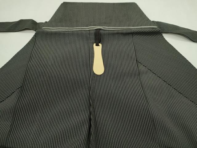 平和屋着物＊夏物　男性　馬乗り袴　縦絽　縞　正絹　逸品　CABG2359ze