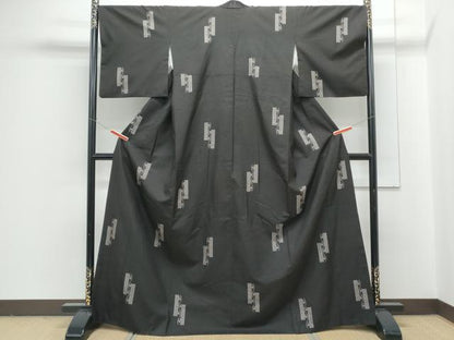 平和屋着物●本場大島紬　9マルキ　吉祥花文　正絹　逸品　CABG2787th