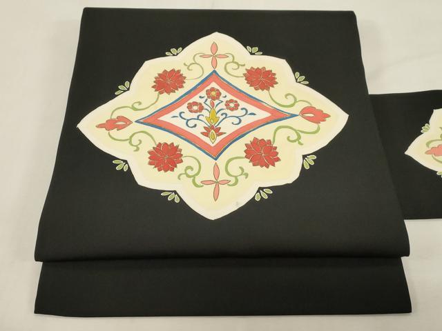 平和屋着物●塩瀬　九寸名古屋帯　駒刺繍　菱花文　黒地　金彩　正絹　逸品　CABG2906dy