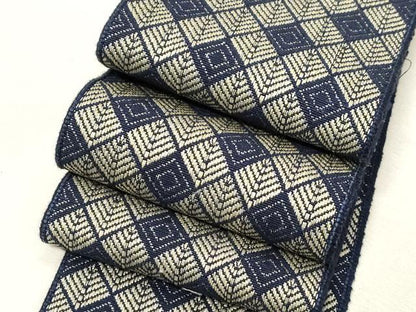 平和屋着物●男性　本場筑前博多織　角帯　松葉文　正絹　逸品　未使用　CABG2953dy