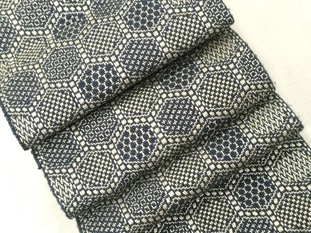 平和屋着物●男性　両面　角帯　亀甲文　正絹　逸品　未使用　CABG2992dy