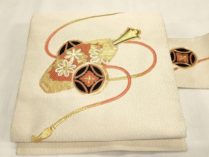 平和屋着物●中国三大刺繍　相良刺繍　総刺繍　綴れ　八寸名古屋帯　駒刺繍　器物文　金糸　名古屋仕立て　正絹　逸品　CABG3051dy