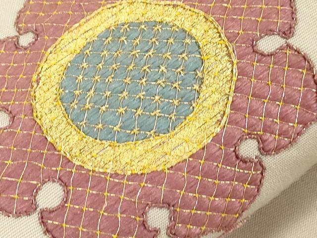 平和屋着物●塩瀬　九寸名古屋帯　総刺繍　舞花文　金糸　正絹　逸品　CABG3073dy
