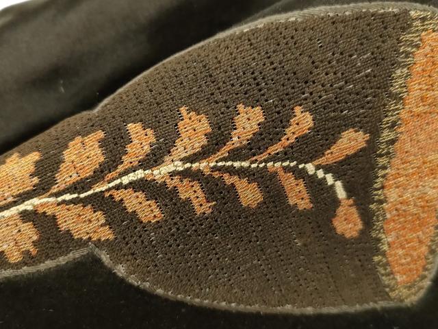 平和屋着物●絽刺し　区限刺繍　つけ帯　独楽　黒地　金糸　正絹　逸品　CABG3127dy