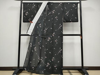 平和屋着物＊夏物　小紋　絽　糸車　黒地　洗える着物　CABG3302tx