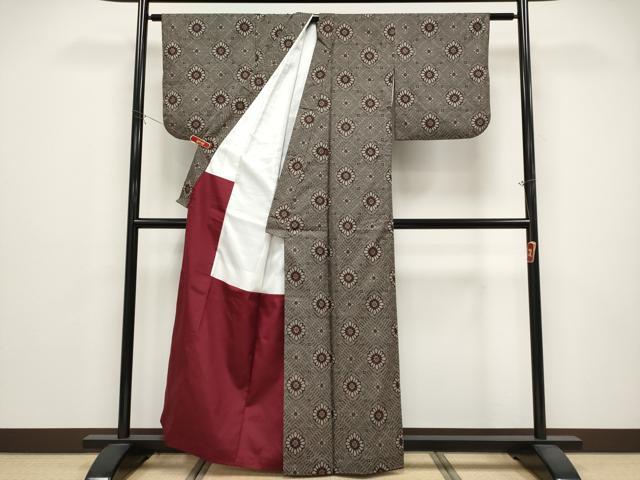 平和屋着物●本場大島紬　龍郷絣　花菱文　正絹　逸品　CABG3358tx