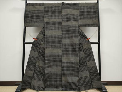 平和屋着物●上質な紬　格子柄　正絹　逸品　CABG3389tx