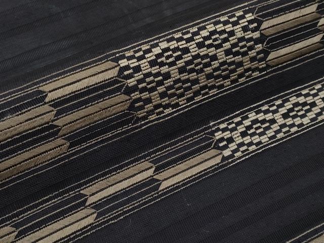 平和屋着物＊京都・西陣 織元ブランド 秦流舎　夏物　九寸名古屋帯　紗真綿　総刺繍　矢絣　黒地　上代98万　反端付　正絹 逸品 CABG3498tx