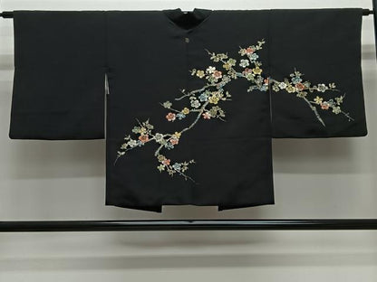 平和屋着物＃羽織　総刺繍　枝梅文　黒地　金糸　正絹　逸品　CABG3607ua