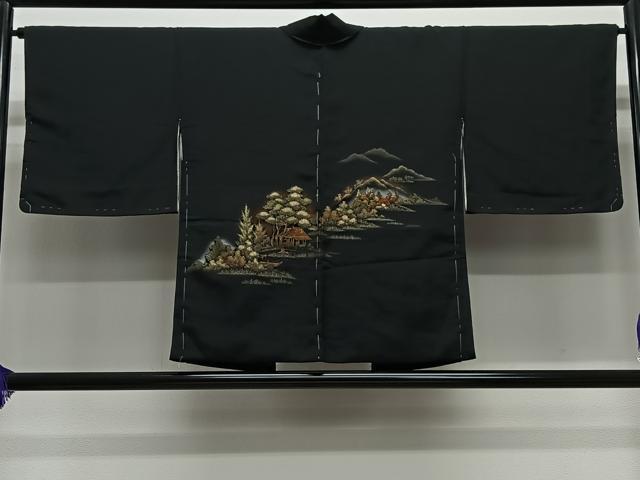 平和屋着物＃羽織　寿光織　風景文　黒地　金糸　正絹　逸品　未使用　CABG3608ua