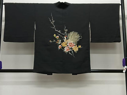 平和屋着物＃羽織　刺繍　花鳥文　黒地　金銀彩　正絹　逸品　CABG3614ua
