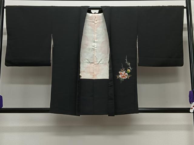 平和屋着物＃羽織　刺繍　花鳥文　黒地　金銀彩　正絹　逸品　CABG3614ua