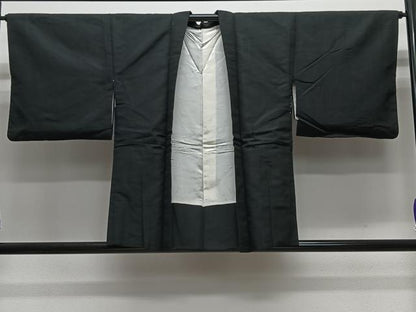 平和屋着物＃羽織　紬地　総刺繍　草花文　黒地　正絹　逸品　CABG3617ua