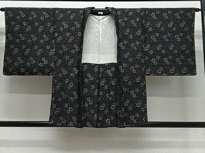 平和屋着物＃羽織　寿光織　草花文　黒地　銀糸　正絹　逸品　未使用　CABG3626ua