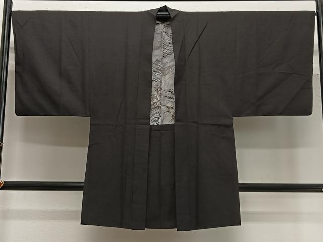 平和屋着物∞男性　長羽織　紬地　鉄黒色　正絹　逸品　CABG3659ua