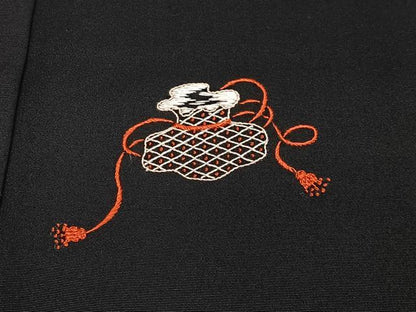 平和屋着物＃中国三大刺繍　相良刺繍　総刺繍　羽織　絵巻吉祥文　黒地　正絹　逸品　未使用　CABG3746ua