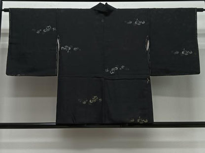 平和屋着物＃羽織　寿光織　舞花文　黒地　銀糸　正絹　逸品　未使用　CABG3754ua