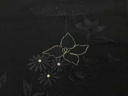 平和屋着物＃羽織　総刺繍　駒刺繍　草花文　黒地　正絹　逸品　CABG3774ua