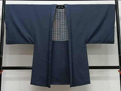 平和屋着物∞男性　長羽織　紬地　鉄御納戸色　正絹　逸品　CABG3782ua