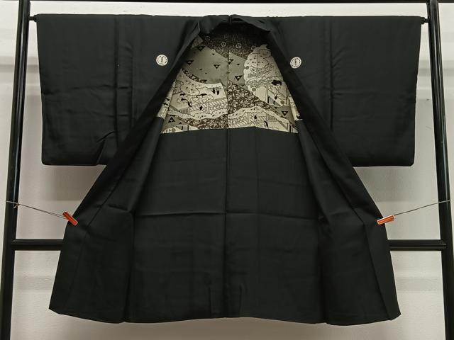 平和屋着物∞男性　長羽織　黒紋付　羽裏：人物文　正絹　逸品　CABG3794ua