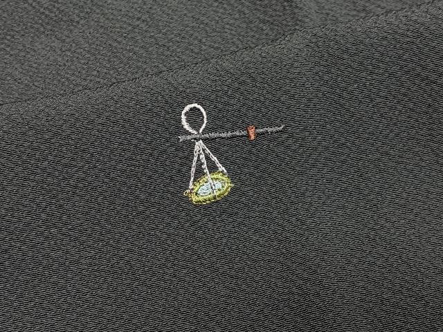 平和屋着物＃道中着　総刺繍　器物文　正絹　逸品　CABG3824ua