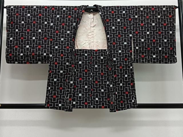 平和屋着物＃羽織　紬地　十字文様　黒地　正絹　逸品　未使用　CABG3827ua