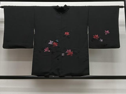 平和屋着物＃羽織　刺繍　舞花文　黒地　正絹　逸品　CABG3841ua