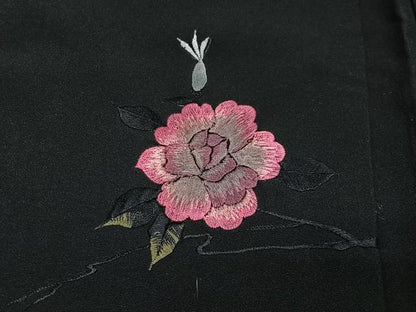 平和屋着物＃羽織　刺繍　草花文　黒地　正絹　逸品　CABG3871ua