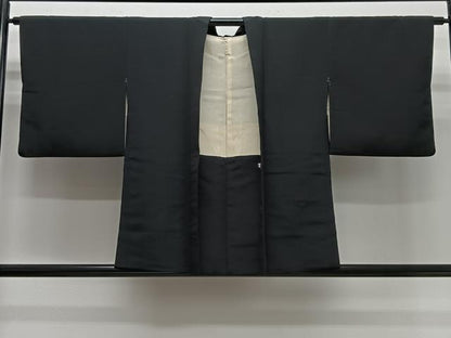 平和屋着物＃羽織　幾何学文様　黒地　銀糸　正絹　逸品　CABG3879ua