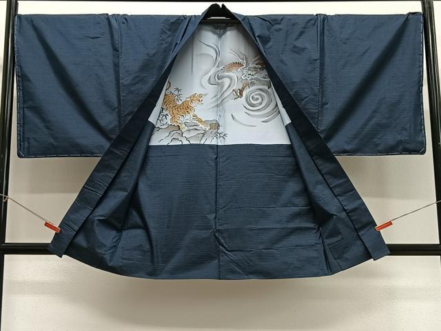 平和屋着物∞男性　羽織　本場大島紬　格子　羽裏：龍・虎　証紙付き　正絹　逸品　未使用　CABG3897ua