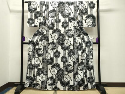平和屋着物∴夏物 浴衣 舞花文 黒地 綿麻 逸品 CABG4027gh