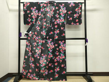 平和屋着物∴夏物　浴衣　草花文　黒地　綿　逸品　CABG4193gh