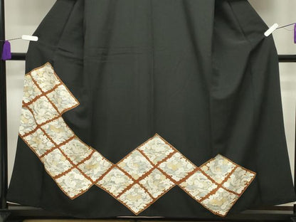 平和屋着物■豪華黒留袖　刺繍　菱飛鶴花文　金銀彩　正絹　逸品　CABG4256gh