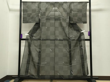 平和屋着物＊夏物　小紋　紗　市松吉祥文　黒地　正絹　逸品　CABG4270gh