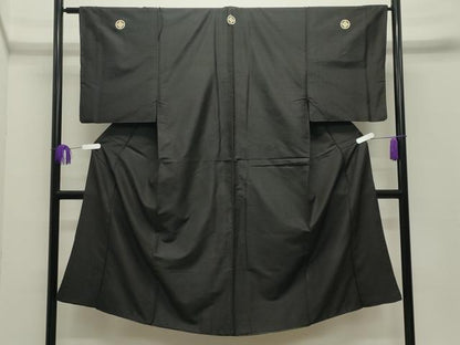 平和屋着物●男性　黒紋付　紬地　正絹　逸品　CABG4362gh