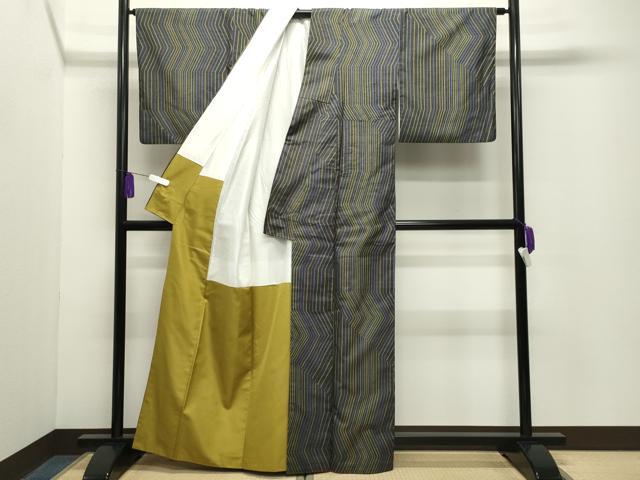 平和屋着物●石川県指定無形文化財　牛首紬　白山工房　手織り　幾何学文様　上代76万　証紙付き　正絹　逸品　CABG4381gh