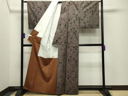 平和屋着物●本場大島紬　9マルキ　更紗花唐草文　正絹　逸品　CABG4434gh